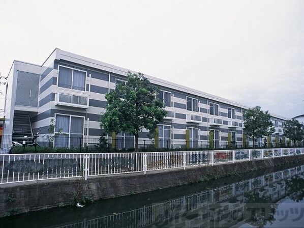 レオパレスミルキーウェイの物件外観写真